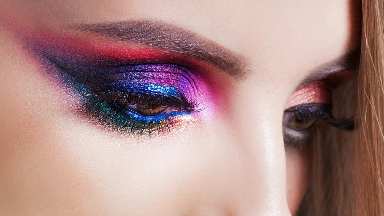 Glamour Unleashed: Bold Makeup Looks for Special Occasions